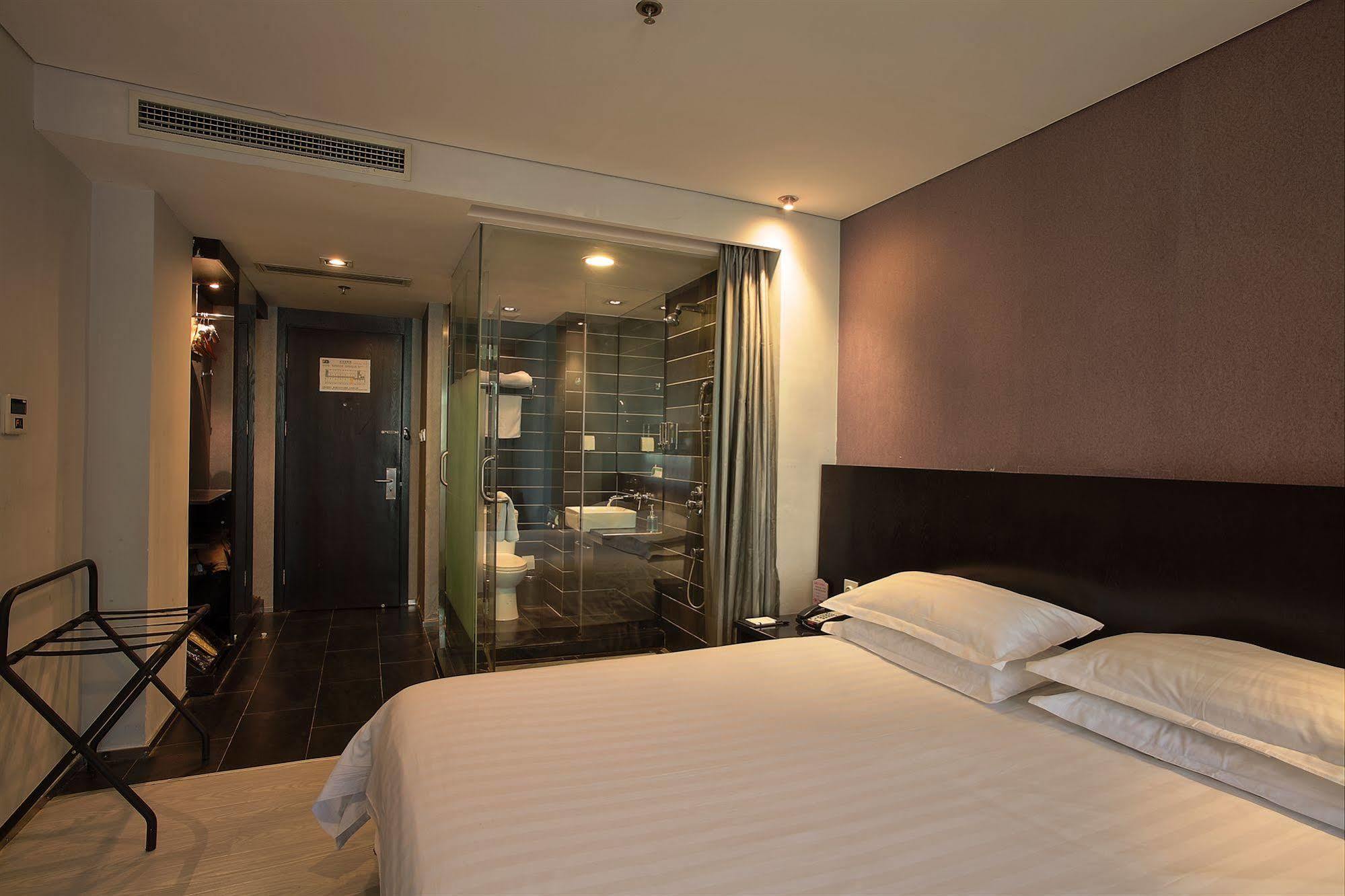 Fx Hotel Xujiahui - Shanghai Stadium Branch ภายนอก รูปภาพ