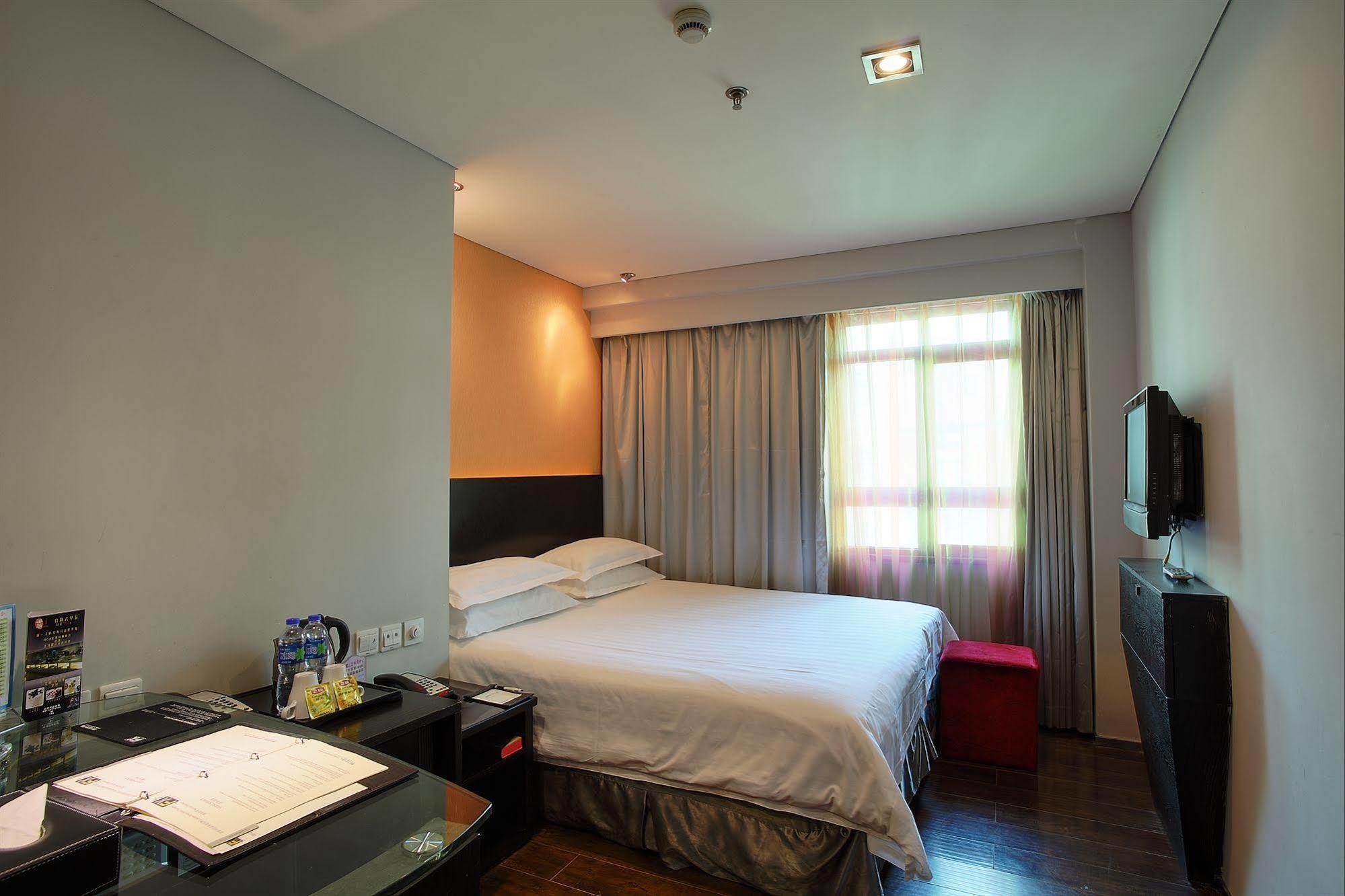 Fx Hotel Xujiahui - Shanghai Stadium Branch ภายนอก รูปภาพ